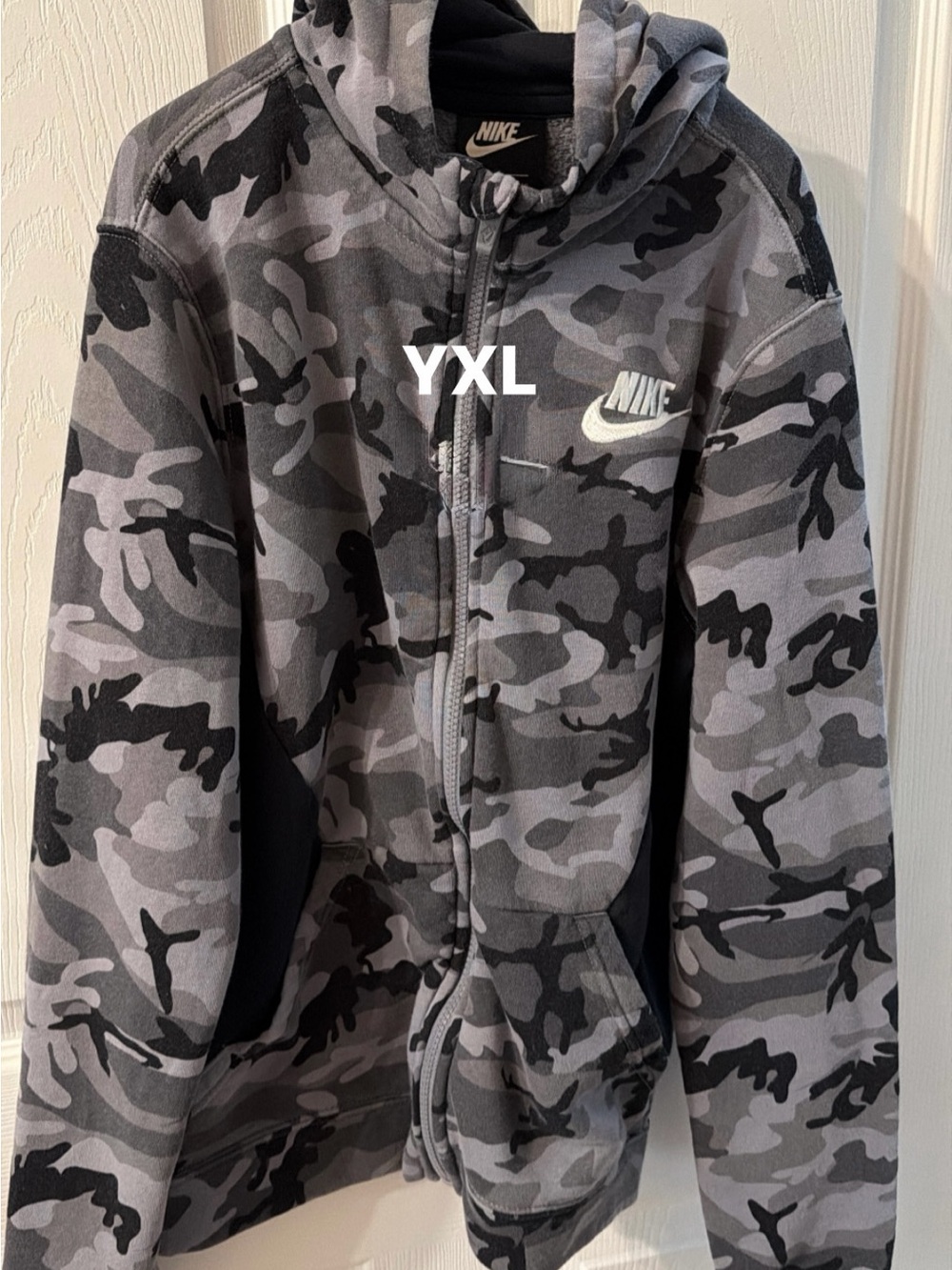 Nike Youth Gray & Black Camo Zip Jacket